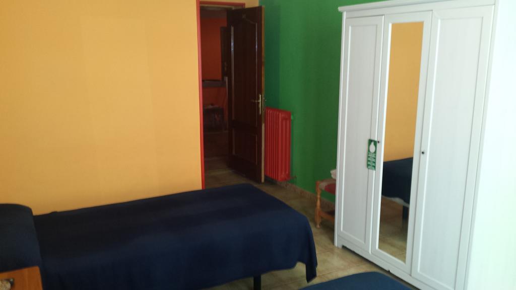 Hostal Rico Madrid Exterior photo